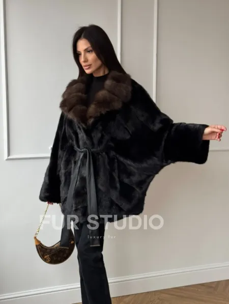 Полушубок из норки Black с воротником из меха темной куницы - фото 11