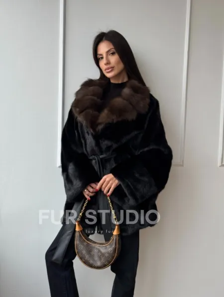 Полушубок из норки Black с воротником из меха темной куницы - фото 14