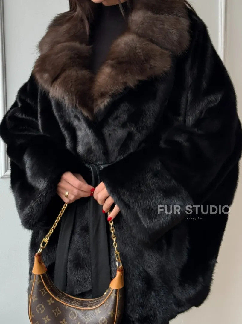 Полушубок из норки Black с воротником из меха темной куницы - фото 2