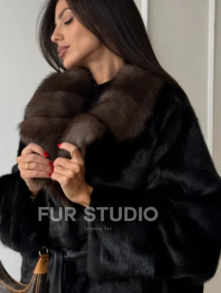 Полушубок из норки Black с воротником из меха темной куницы - фото 1