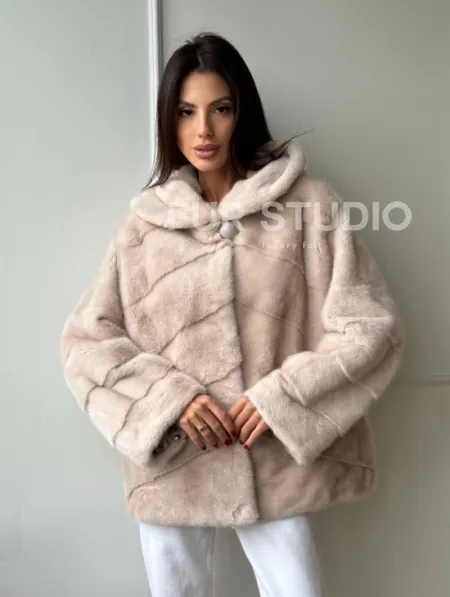 Меховая куртка - шуба из меха норки с капюшоном в цвете пудра - фото 5