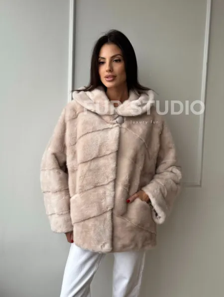 Меховая куртка - шуба из меха норки с капюшоном в цвете пудра - фото 9