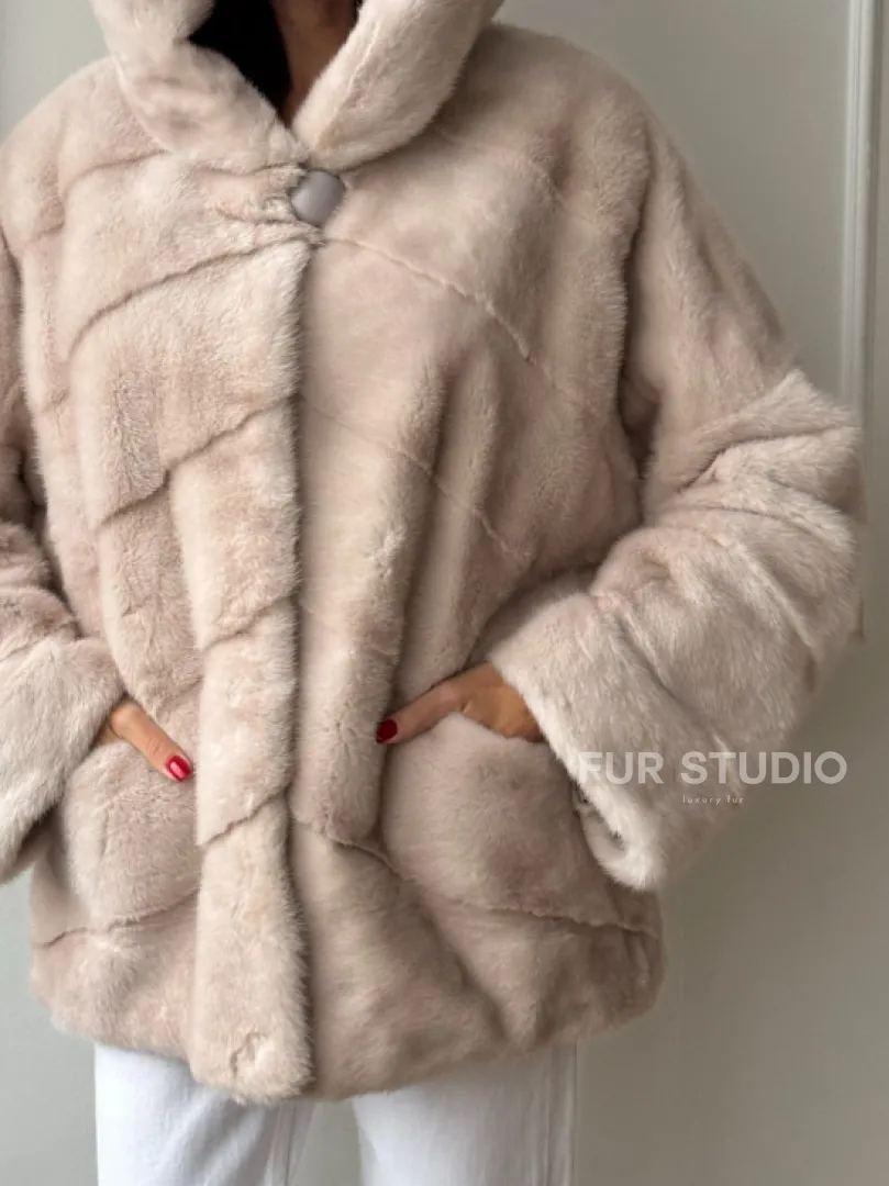 Меховая куртка - шуба из меха норки с капюшоном в цвете пудра - фото 2