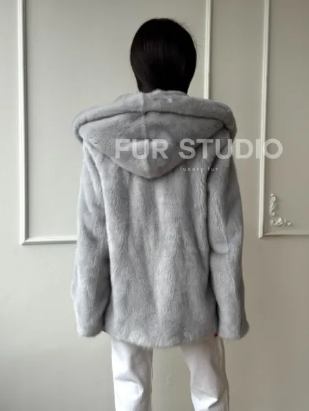 Женский норковый полушубок автоледи с капюшоном из голубой норки - фото 2