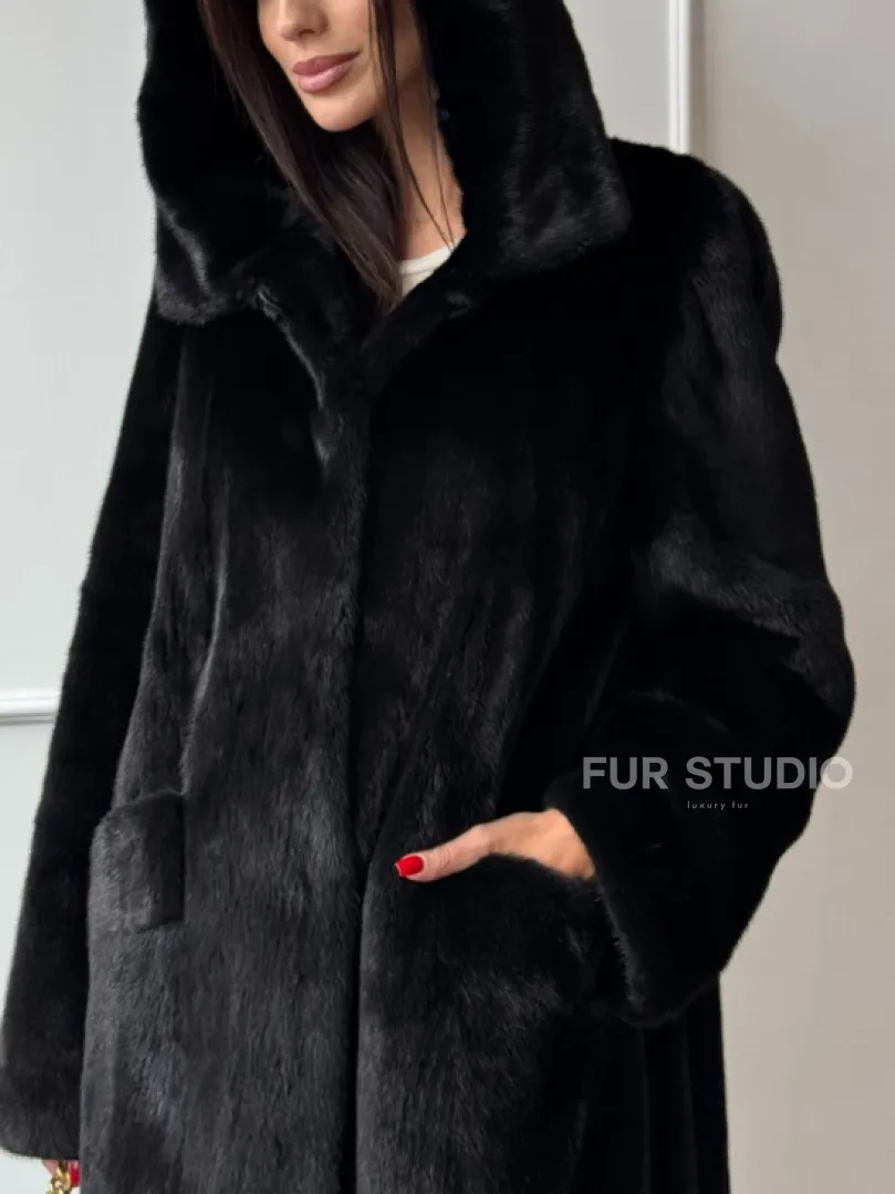 Натуральная черная женская шуба из меха норки Blackglama с капюшоном - фото 1