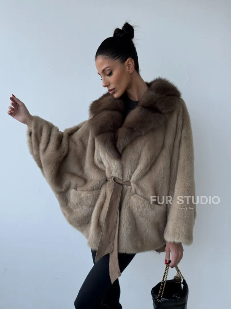 Зимнее пончо из меха норки Pastel с воротником из куницы - фото 13