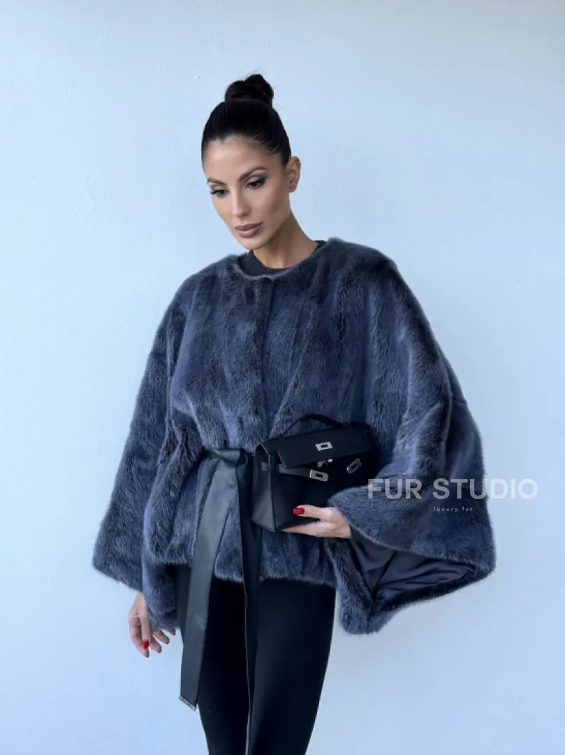 Женское меховое манто - шуба из норки с круглым вырезом, модель  «Летучая мышь» - фото 10