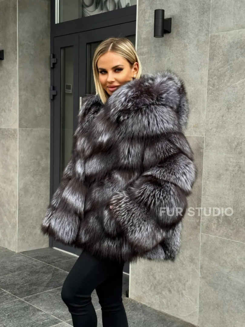 Шуба натуральная из чернобурки с капюшоном - фото 19