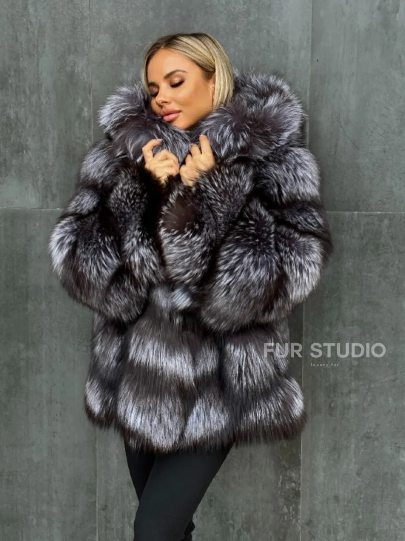 Шуба натуральная из чернобурки с капюшоном - фото 7