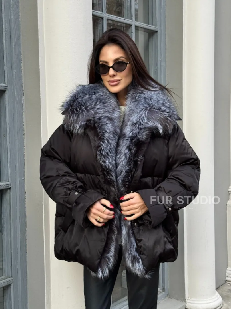 Модный пуховик в стиле Oversize с натуральным мехом чернобурки - фото 8