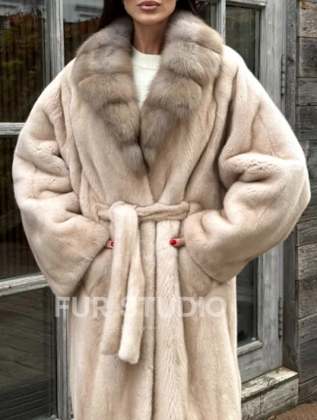 Шуба LUXURY кимоно из норки IVORY с английским воротником из меха куницы - фото 2