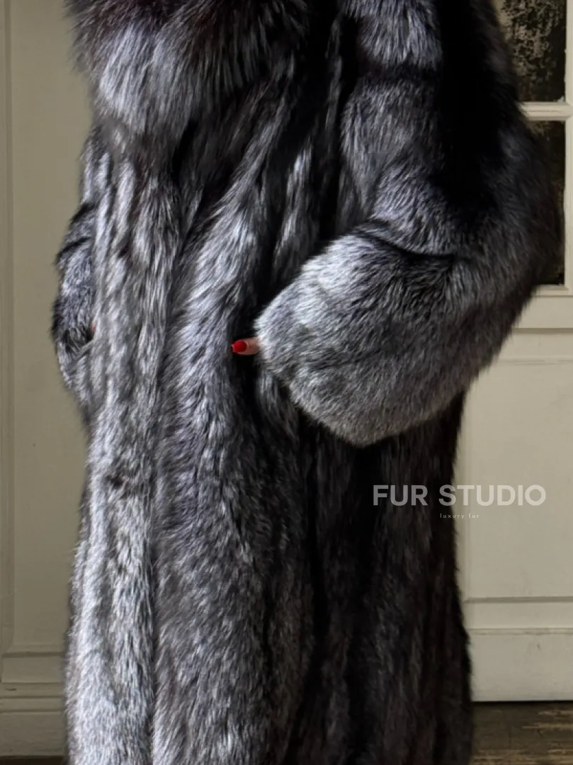 Длинная шуба из натурального меха чернобурки, воротник шаль - фото 1