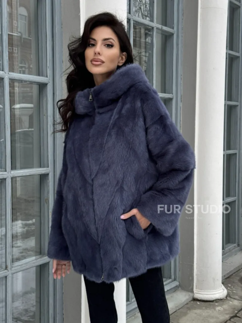 Меховая курточка - бомбер из аукционной норки с капюшоном