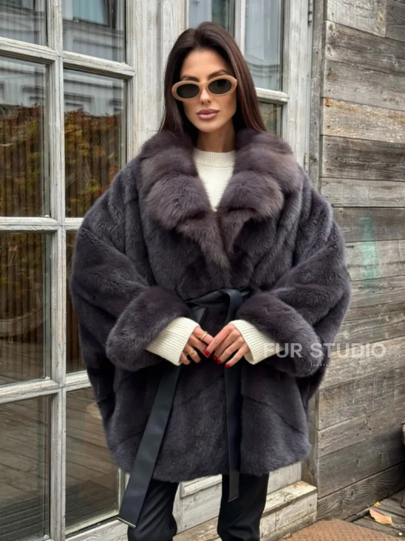 Шуба Летучая мышь из норки Graphite с английским воротником из меха куницы - фото 0
