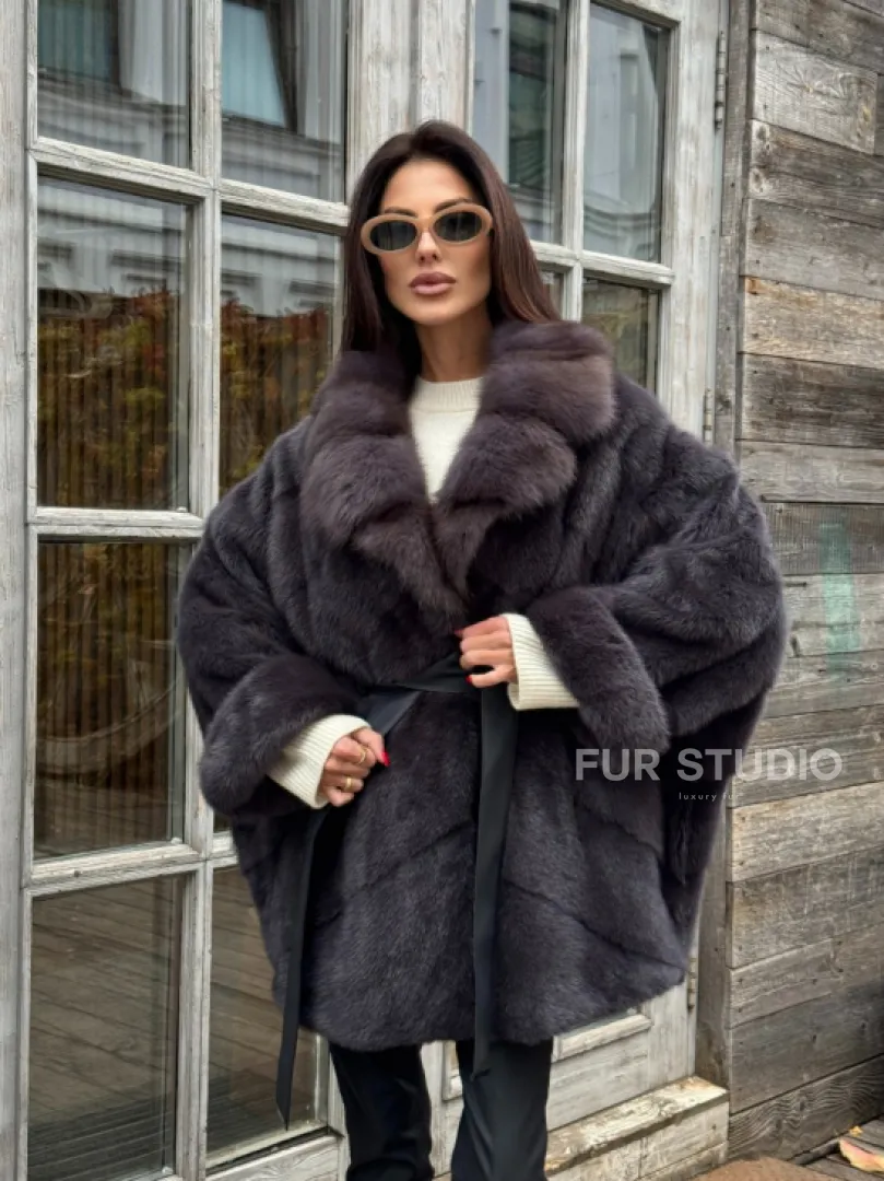 Шуба Летучая мышь из норки Graphite с английским воротником из меха куницы - фото 11