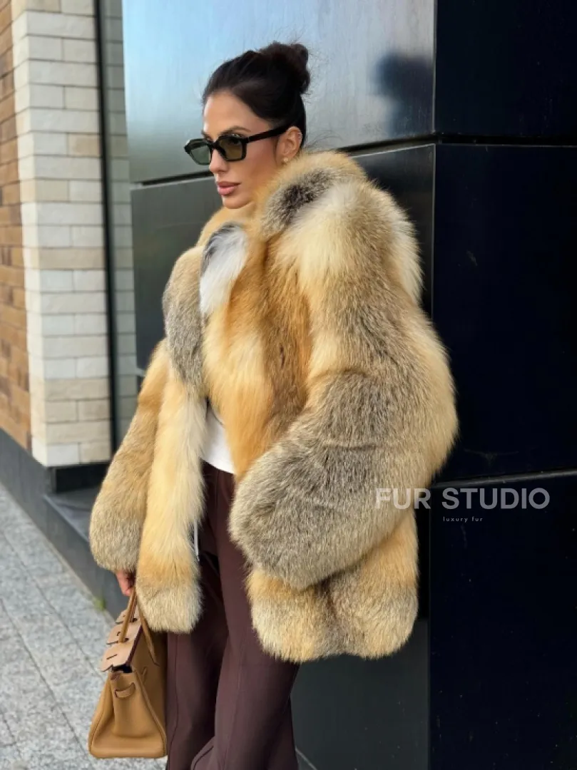 Золотистая шуба из натурального меха лисы цельные пластины - фото 6