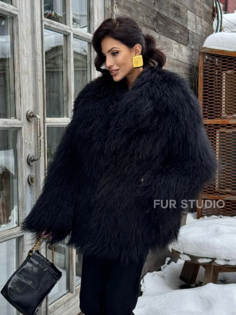 Черная шуба из натурального меха ламы - английский воротник PREMIUM COLLECTION - фото 3