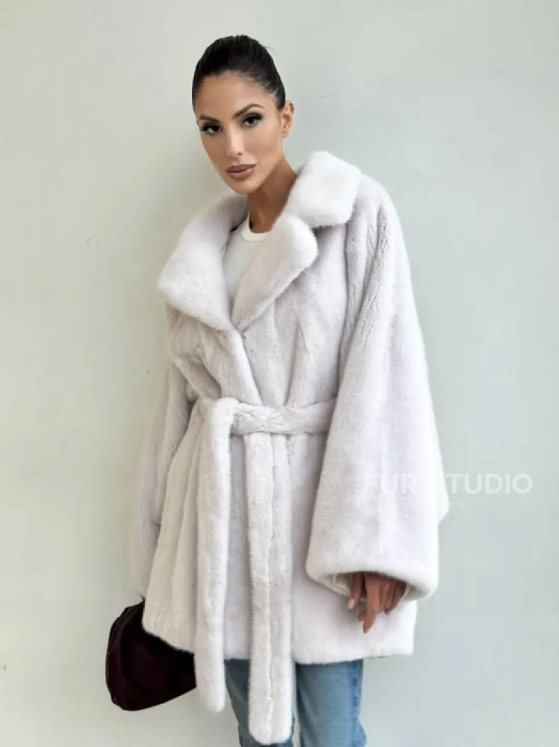 Premium шуба Летучая мышь из меха норки SAGA FURS с потайным меховым поясом