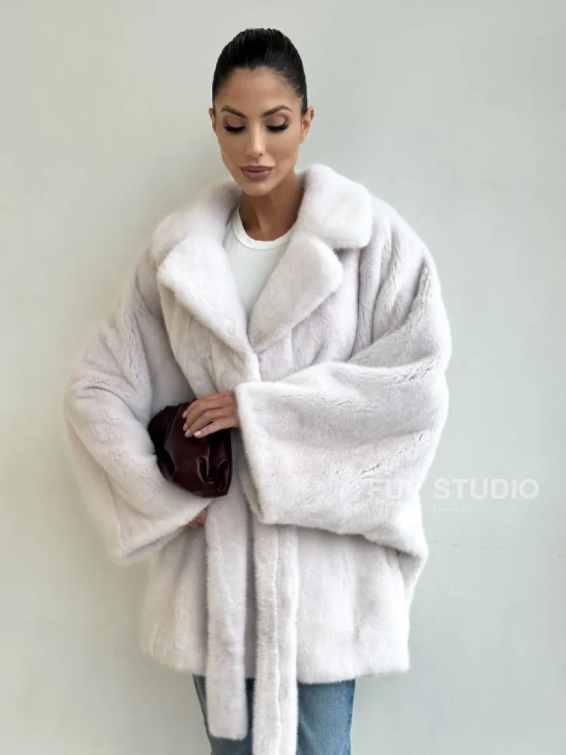 Premium шуба Летучая мышь из меха норки SAGA FURS с потайным меховым поясом