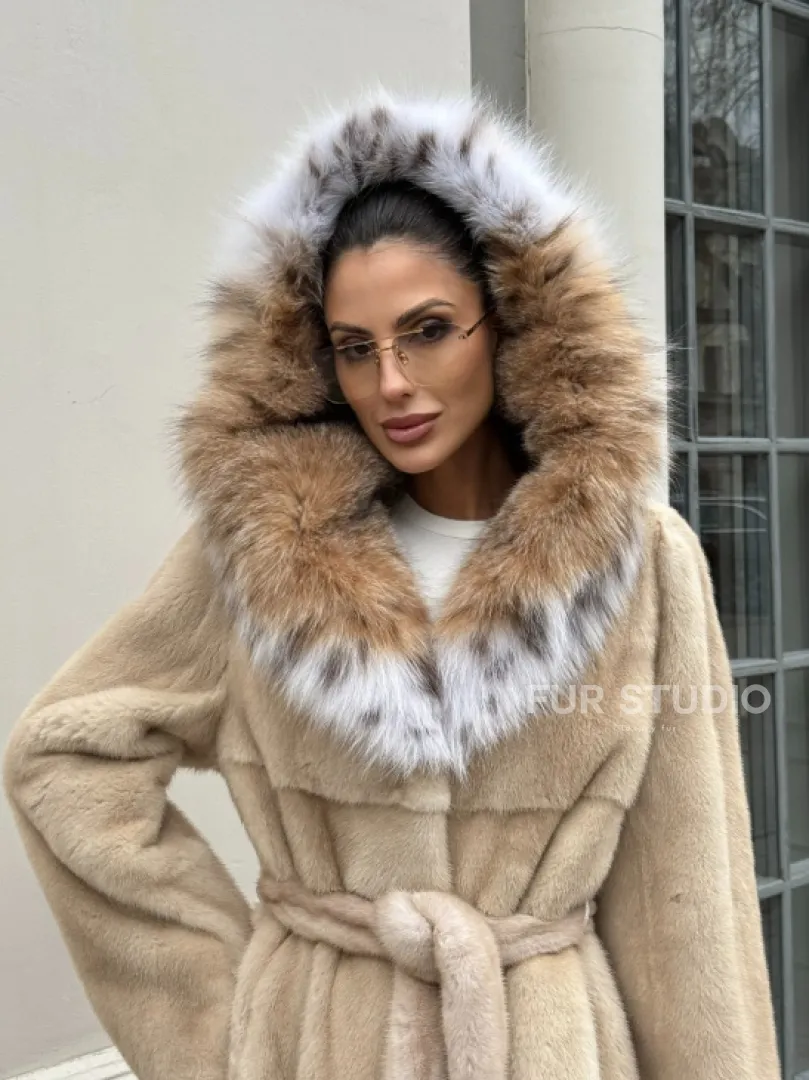 Классическая шуба из меха норки Champagne с капюшоном из рыси - фото 3