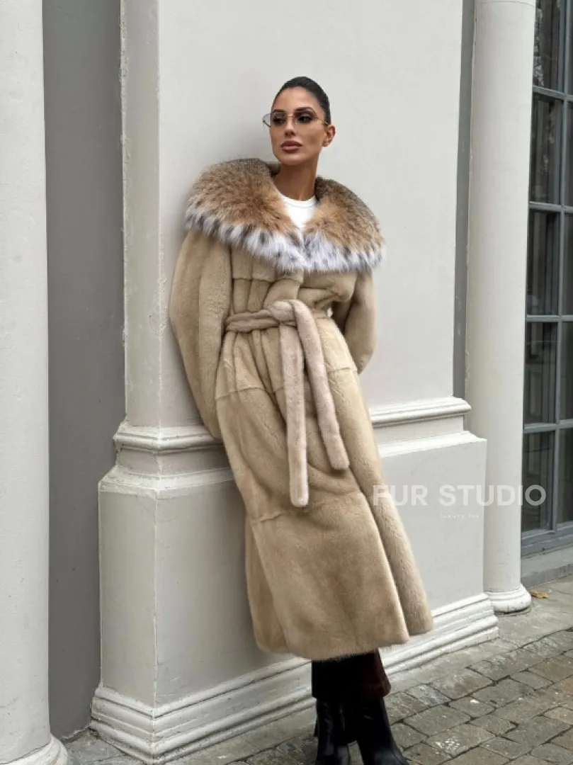 Классическая шуба из меха норки Champagne с капюшоном из рыси - фото 13