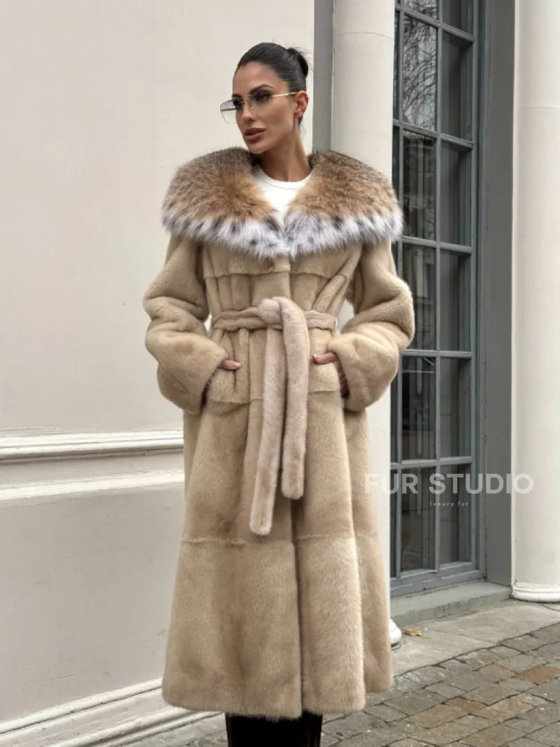 Классическая шуба из меха норки Champagne с капюшоном из рыси - фото 7