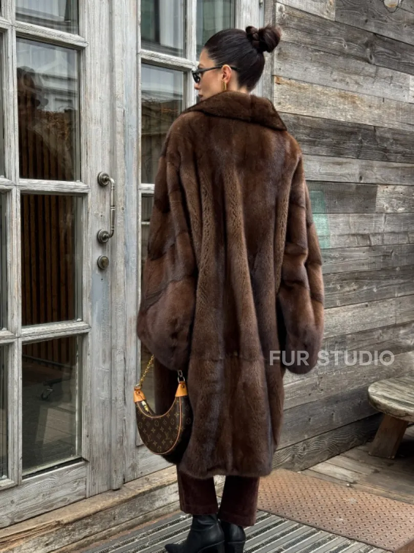 Шуба - кимоно Chic Fashion из норки орех с английским воротником