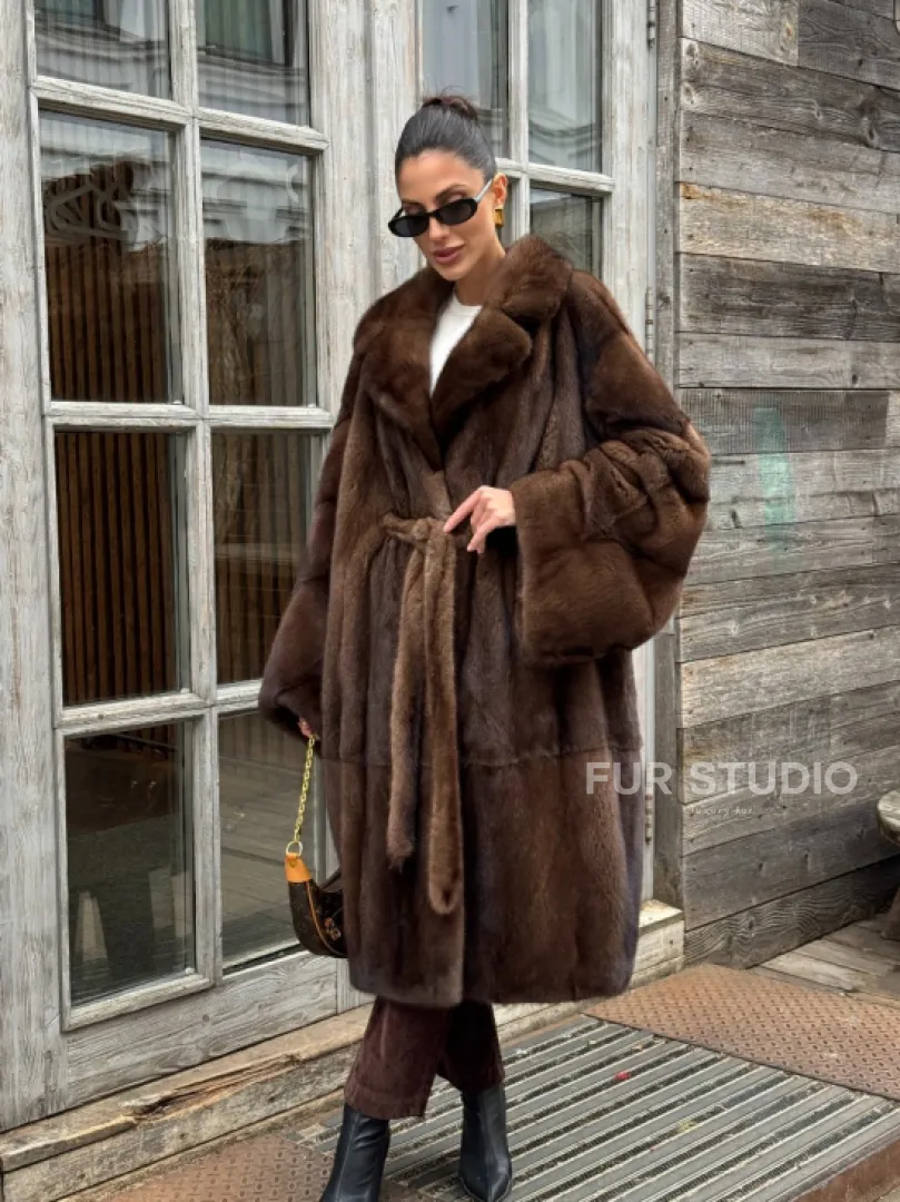 Шуба - кимоно Chic Fashion из норки орех с английским воротником - фото 0