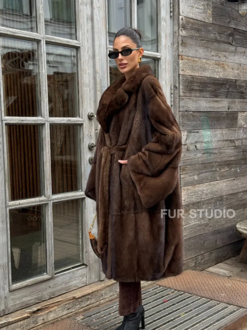 Шуба - кимоно Chic Fashion из норки орех с английским воротником