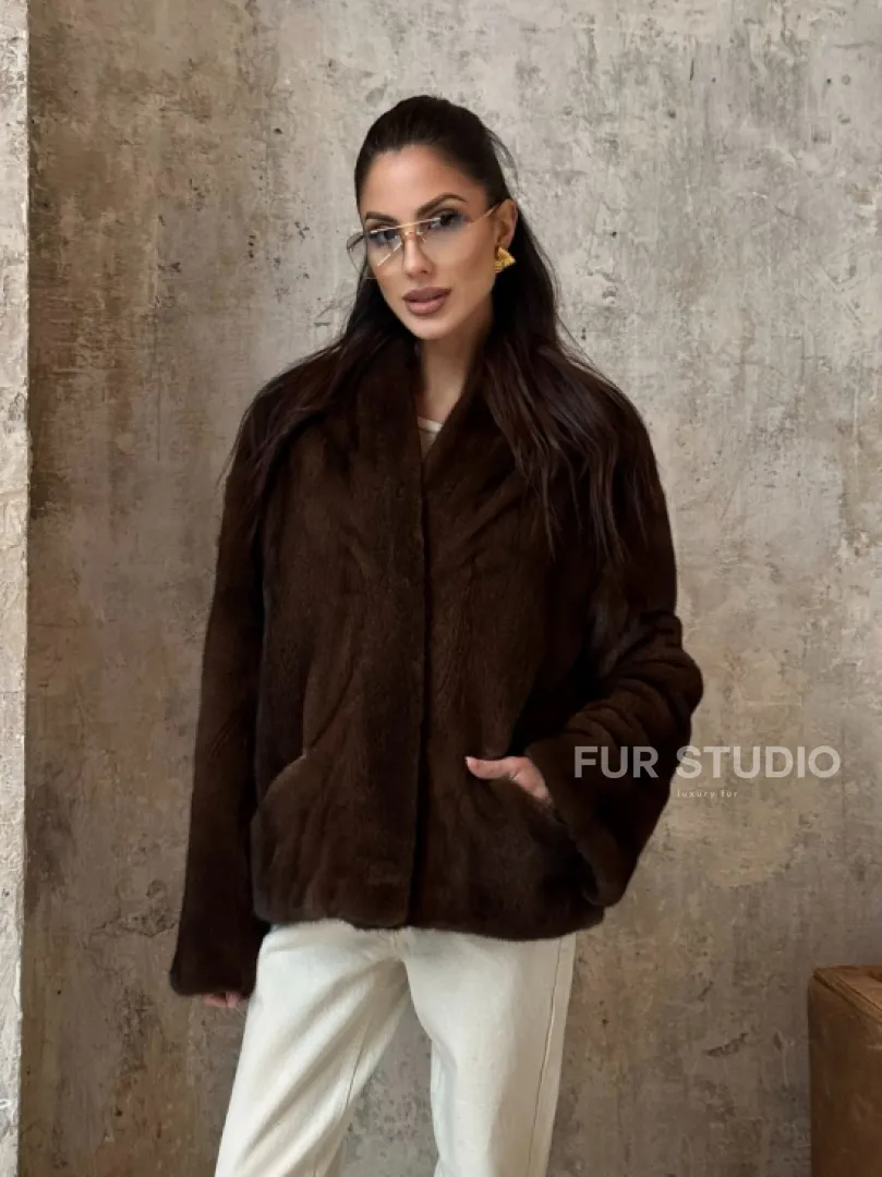 Полушубок женский из меха аукционной норки Браун Вельвет - фото 10