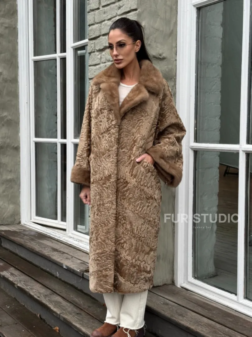 Женская шуба из меха каракуля GOLD кимоно паркет английский воротник - фото 5