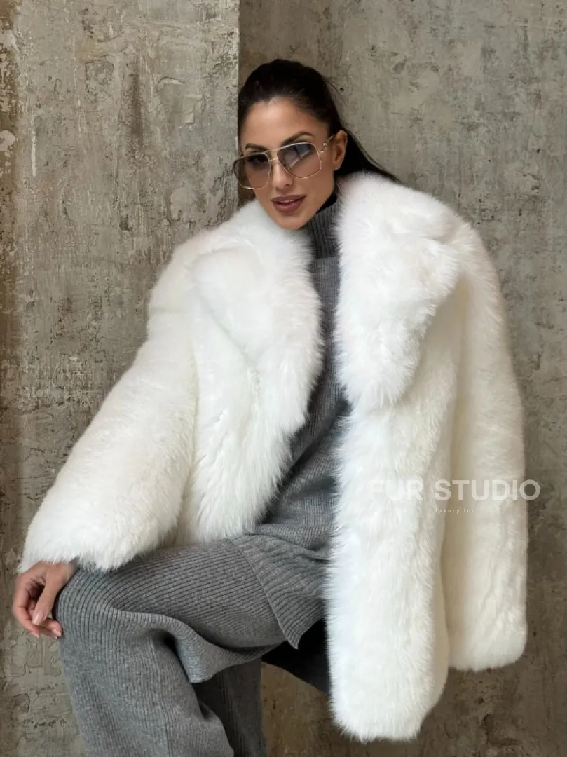 Шуба белого цвет из меха Финского песца - фото 4