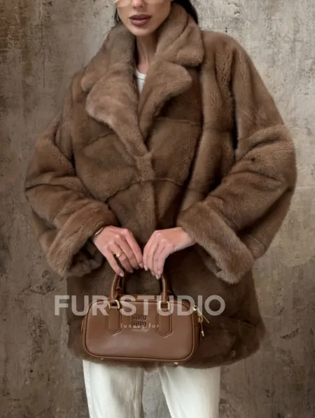 Полушубок из натуральной норки пастель с английским воротником - паркет - фото 2