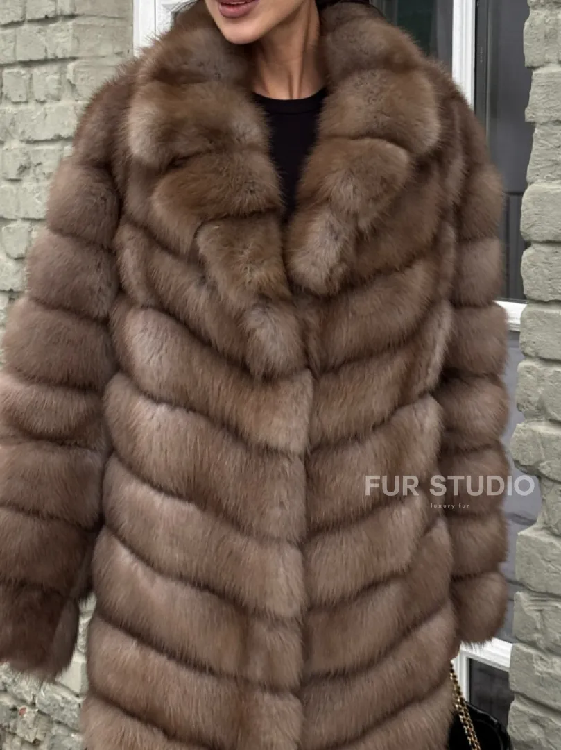 Длинная шуба из меха куницы - фото 2