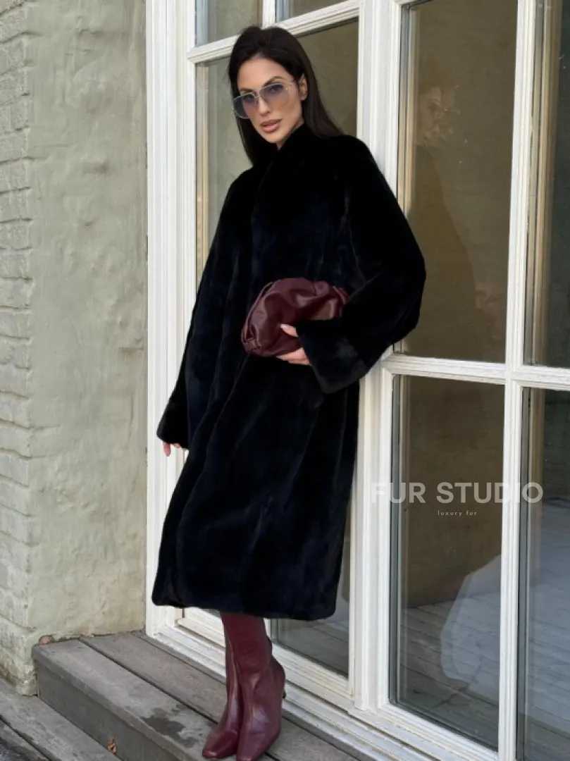 Элитная шуба из меха норки Luxury Fur Blackglama с V-образным воротником - фото 0