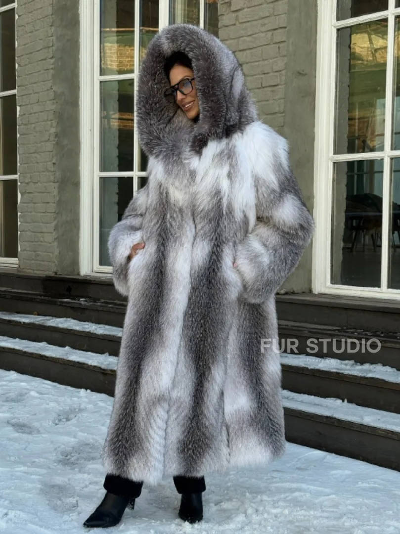 Длинная шуба из меха Arctic Fox с капюшоном, росшив - серая - фото 6