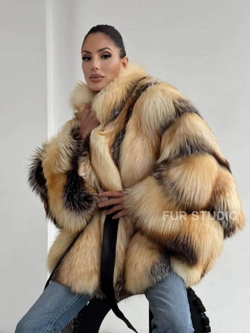 Шуба из меха лисы «Golden fox» - летучая мышь - фото 0