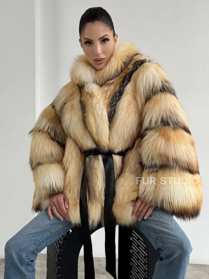 Шуба из меха лисы «Golden fox» - летучая мышь - фото 2