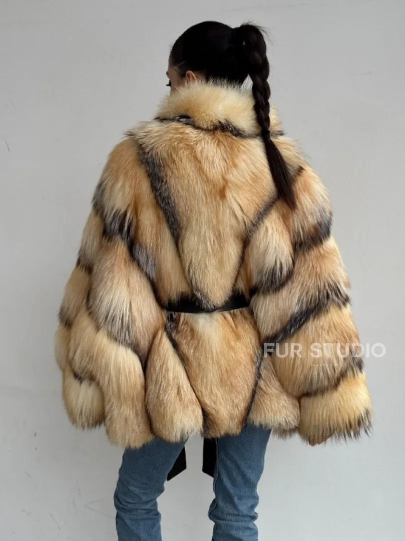 Шуба из меха лисы «Golden fox» - летучая мышь - фото 4