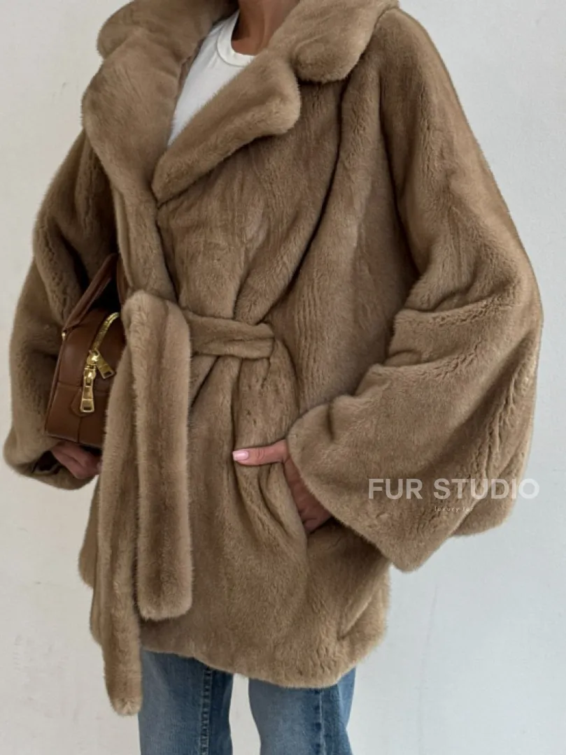 Шуба норковая SAGA FURS летучая мышь в натуральном цвете пастель