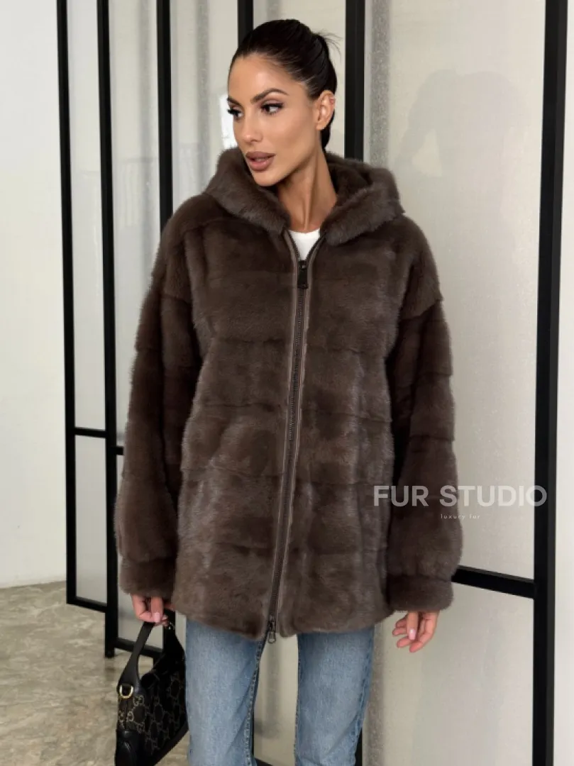 Норковый полушубок с капюшоном на молнии