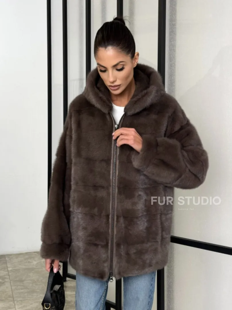 Норковый полушубок с капюшоном на молнии