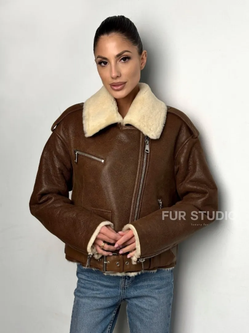 Короткая зимняя женская дубленка авиатор - фото 14