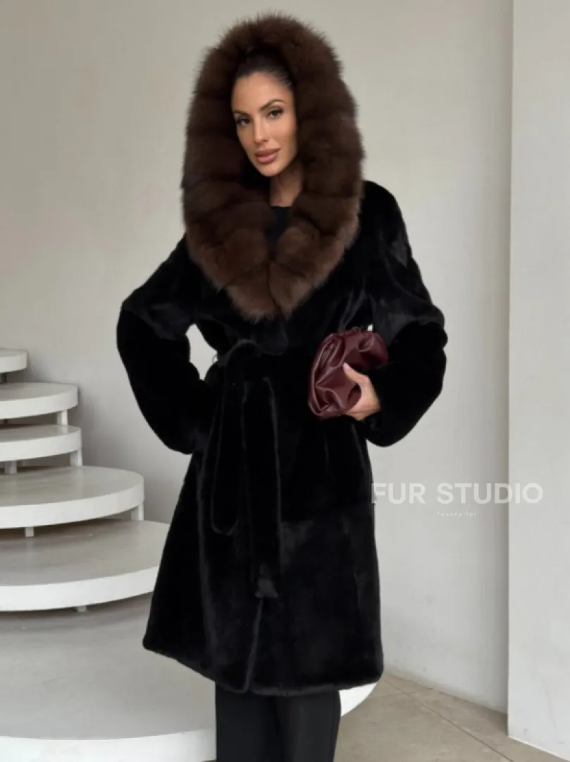 Шуба женская из норки PREMIUM с капюшоном кобра из меха куницы - фото 6