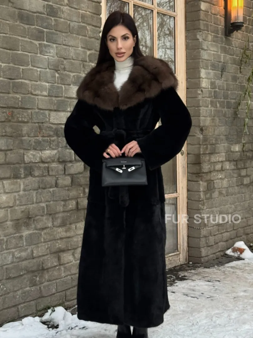Длинная норковая шуба из норки Blackglama с капюшоном из меха куницы