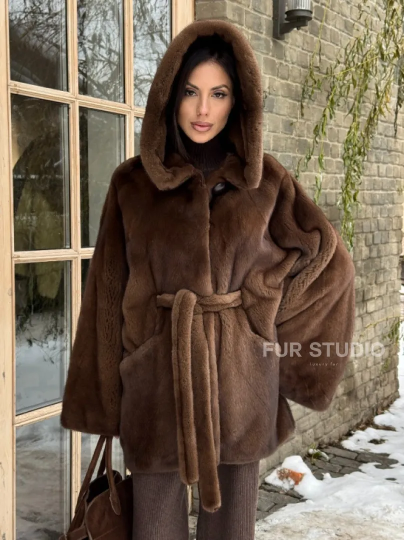 Шуба летучая мышь мех NAFA с капюшоном - цвет соболь - фото 3
