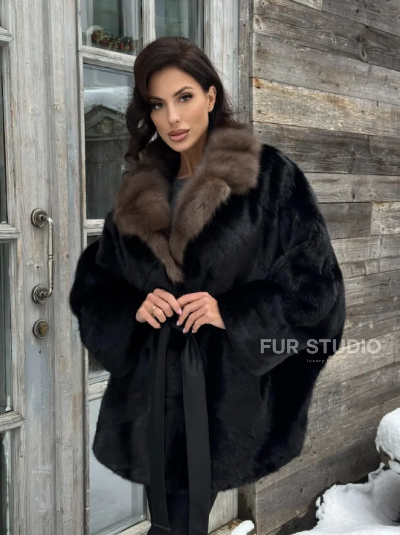 Черная шуба из норки с английским воротником из куницы - фото 11