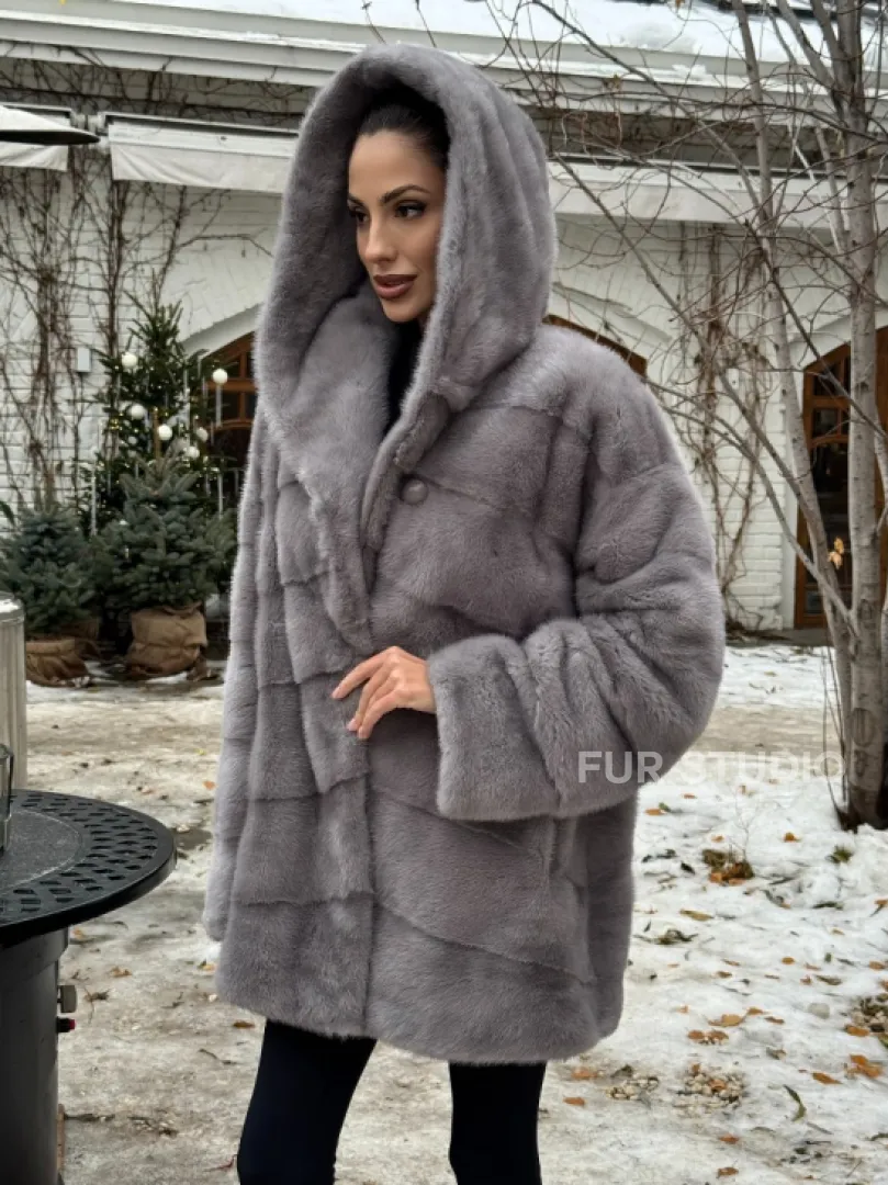 Полушубок норковый с капюшоном - фото 5