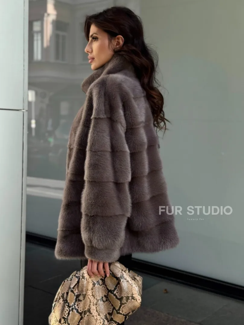 Норковая курта на молнии стойка воротник цвет мокко - фото 3