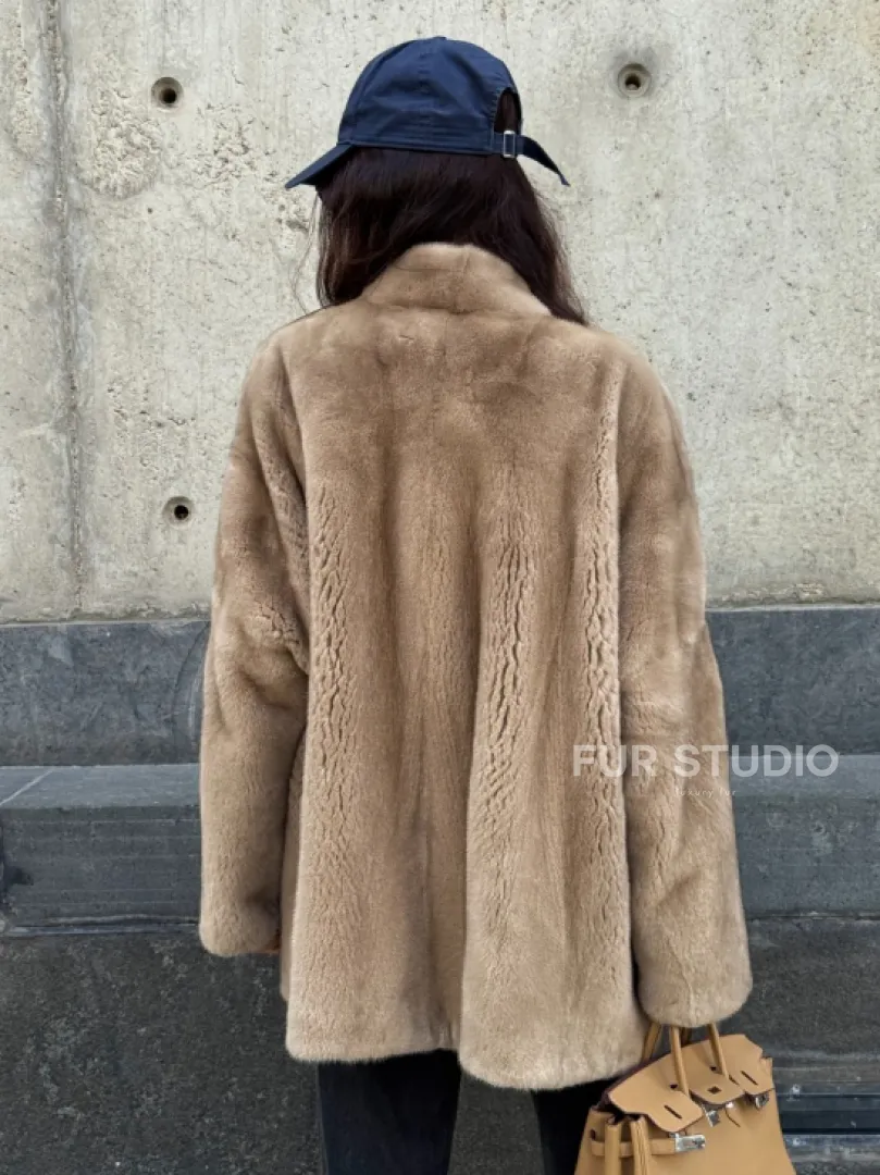 Норковый жакет в натуральном цвете пастель с V-образным воротником - фото 6